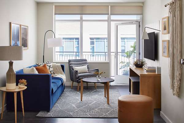 Exterior view - Sentral Union Station Apartments Denver - I-25, Exit 212