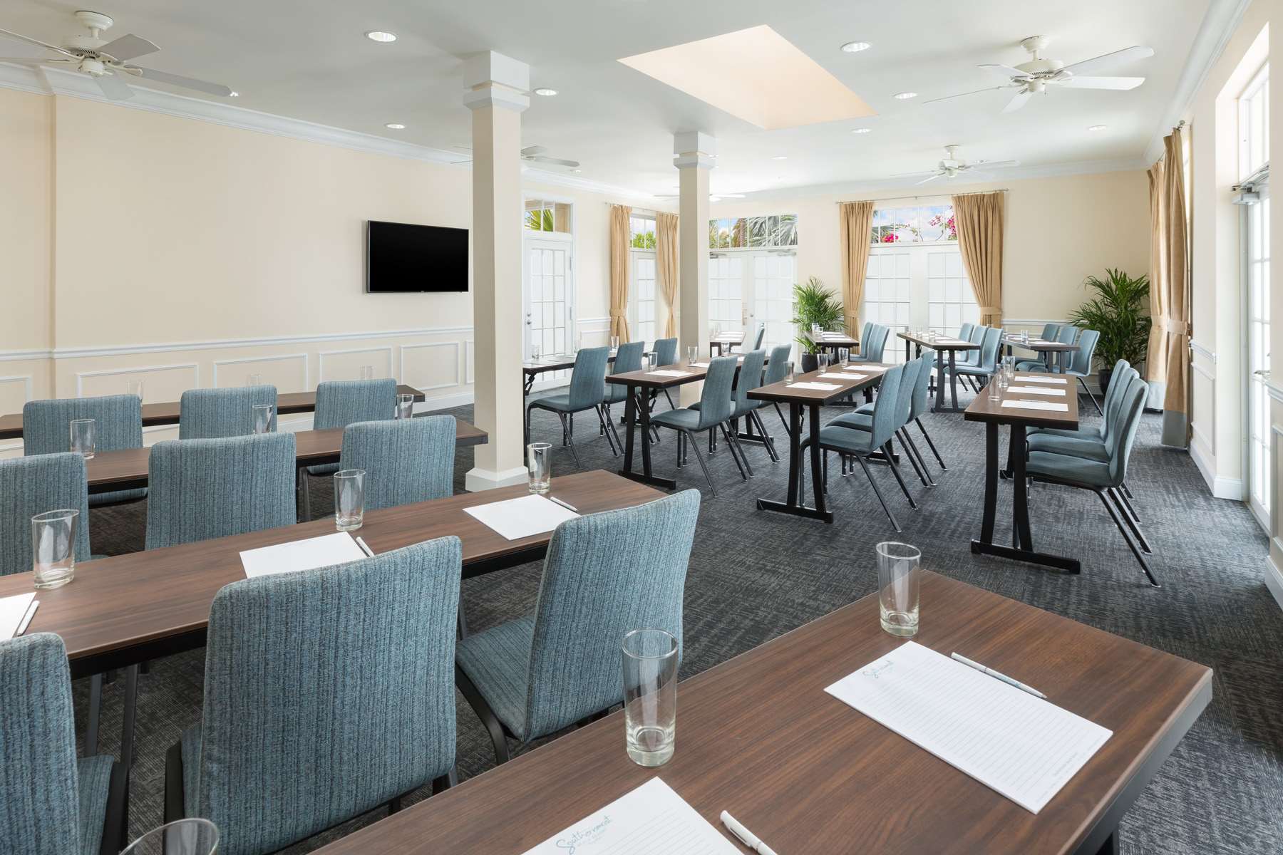SM Meeting | Southernmost Beach Resort and Guesthouses