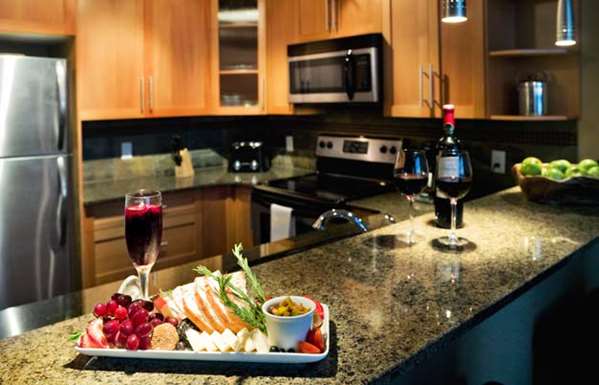  - Beach Club Resort Parksville