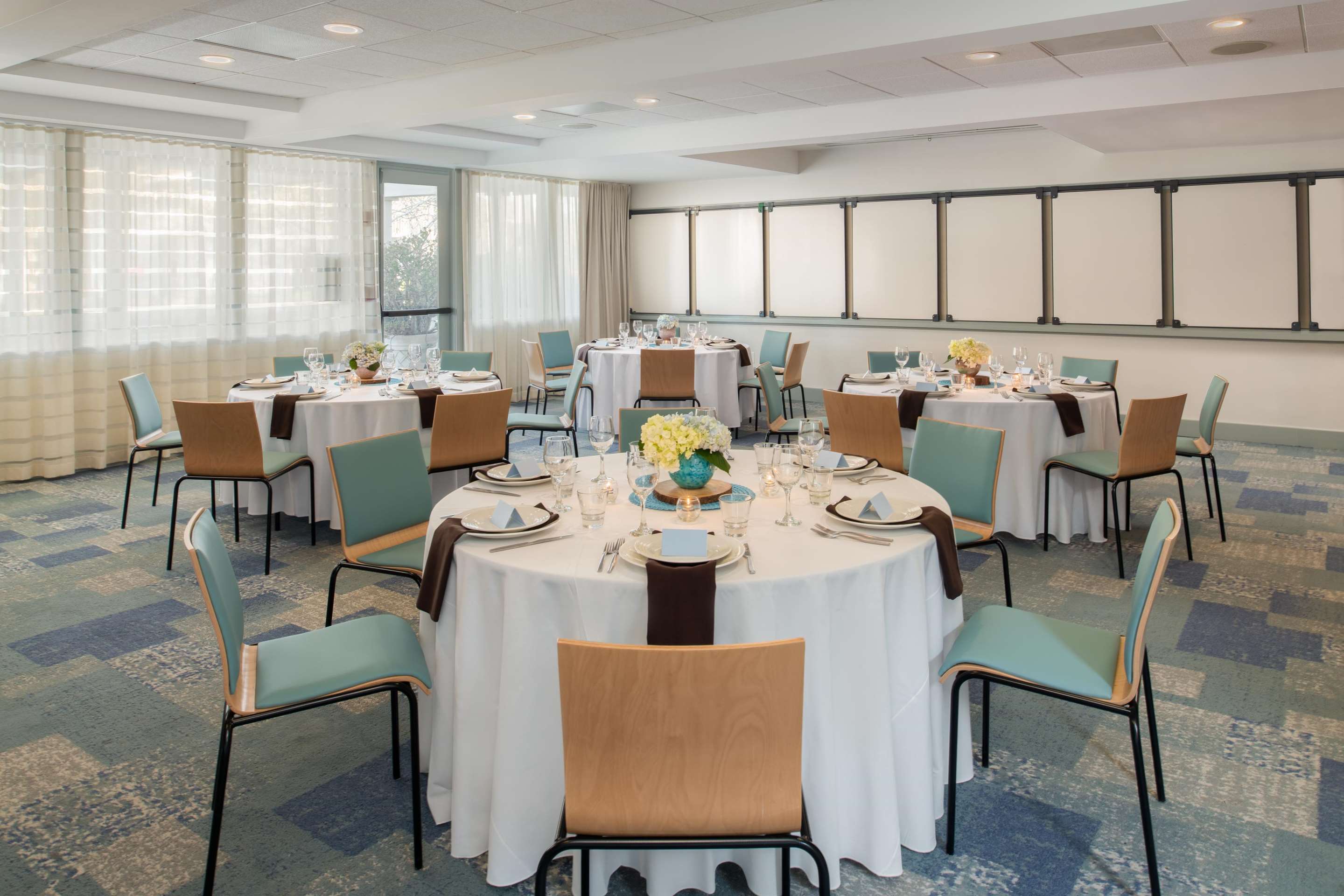 Lodge At Tiburon Meeting Spinnaker Banquet Full | The Lodge At Tiburon