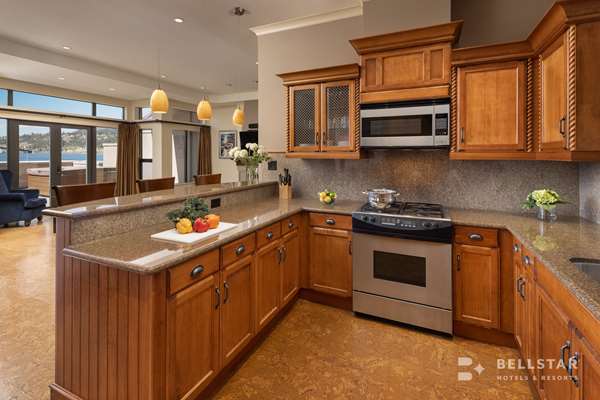 Suite - Royal Kelowna Hotel