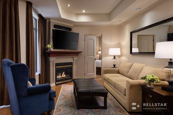 Suite - Royal Kelowna Hotel