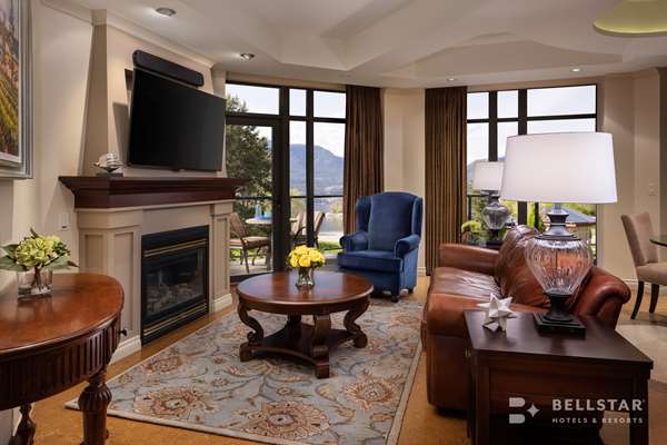Suite - Royal Kelowna Hotel