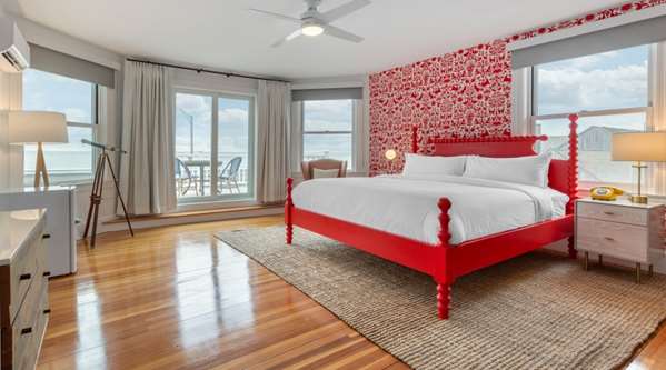  - Shore House Hotel Narragansett