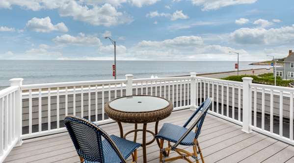  - Shore House Hotel Narragansett