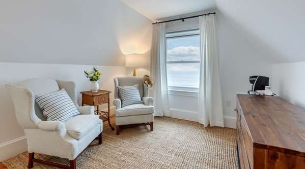  - Shore House Hotel Narragansett
