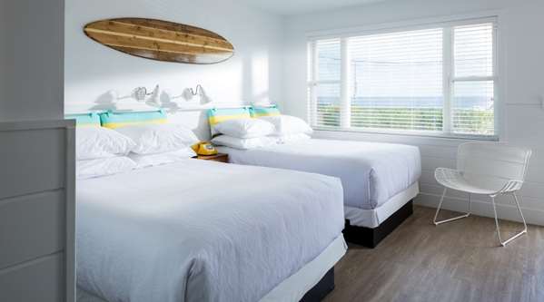  - Shore House Hotel Narragansett