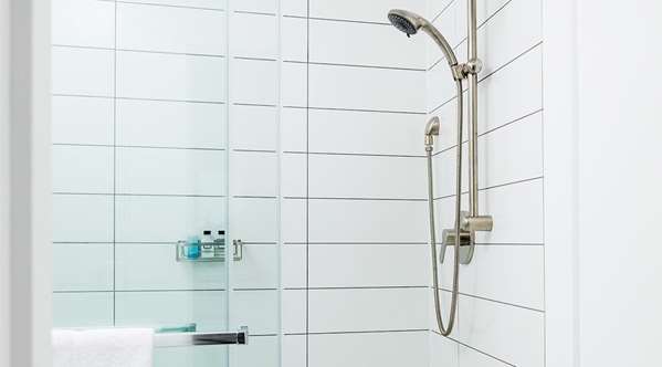  - Shore House Hotel Narragansett