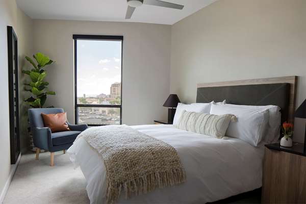  - Sentral Apartment Hotel Old Town Scottsdale