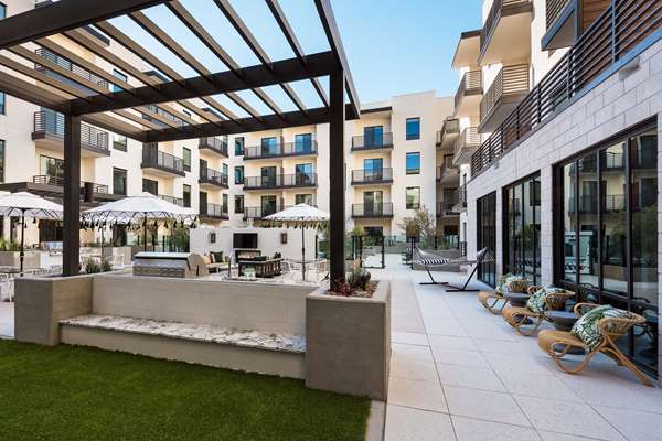 Exterior view - Sentral Apartment Hotel Old Town Scottsdale