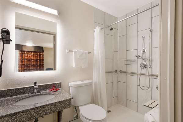  - SureStay Hotel by Best Western Duncan