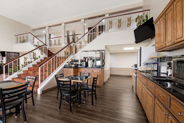 Restaurant - SureStay Hotel by Best Western Duncan