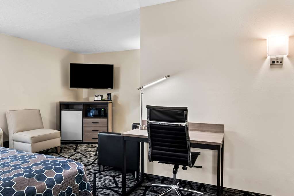 SureStay by Best Western Duncan-guestroom-Guest Room,On-Site.jpg