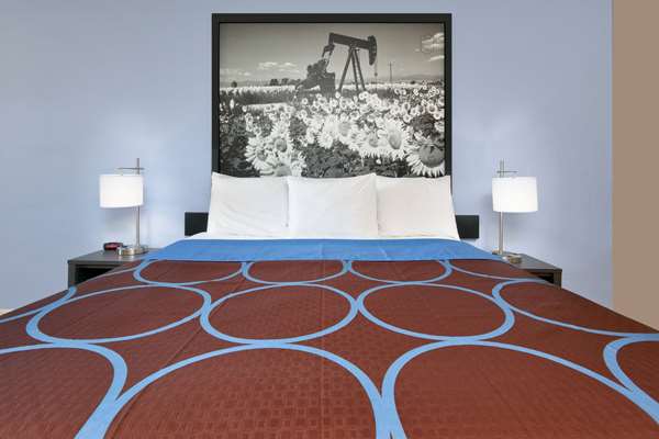  - Super 8 Motel Victoria