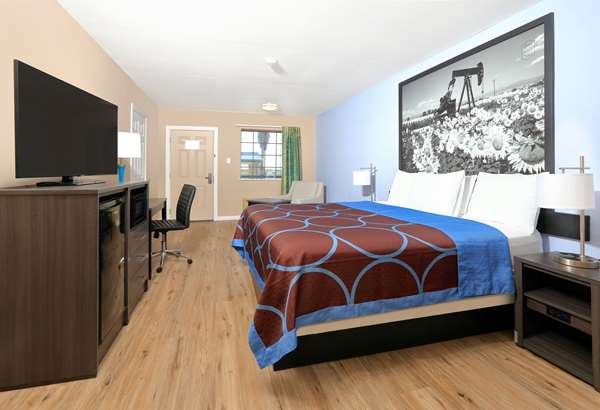  - Super 8 Motel Victoria