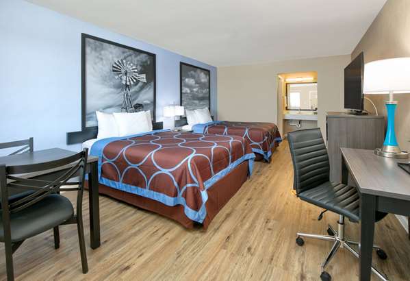  - Super 8 Motel Victoria