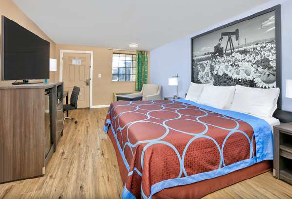  - Super 8 Motel Victoria