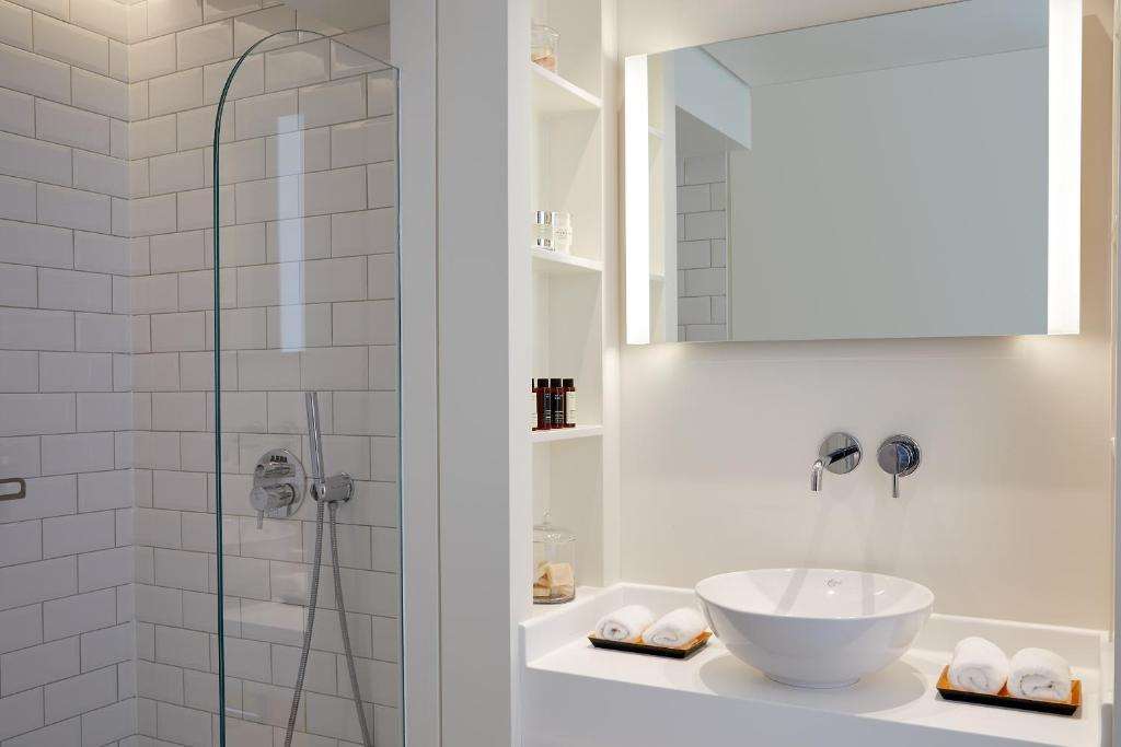 VINCCI EVER EDEN BEACH RESORT-guestroom-Guest Room,Bathroom,On-Site.jpg