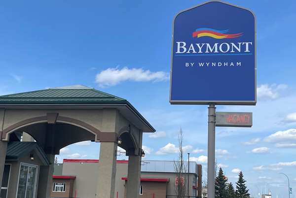 Exterior view - Baymont Inn & Suites Hinton