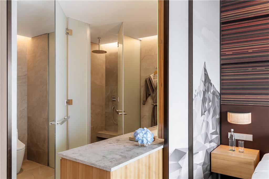 Hyatt Centric Kota Kinabalu Room Type - 2 TWIN BEDS, SEA VIEW