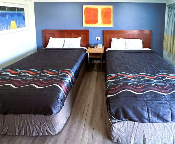  - Rodeway Inn & Suites Ridgecrest