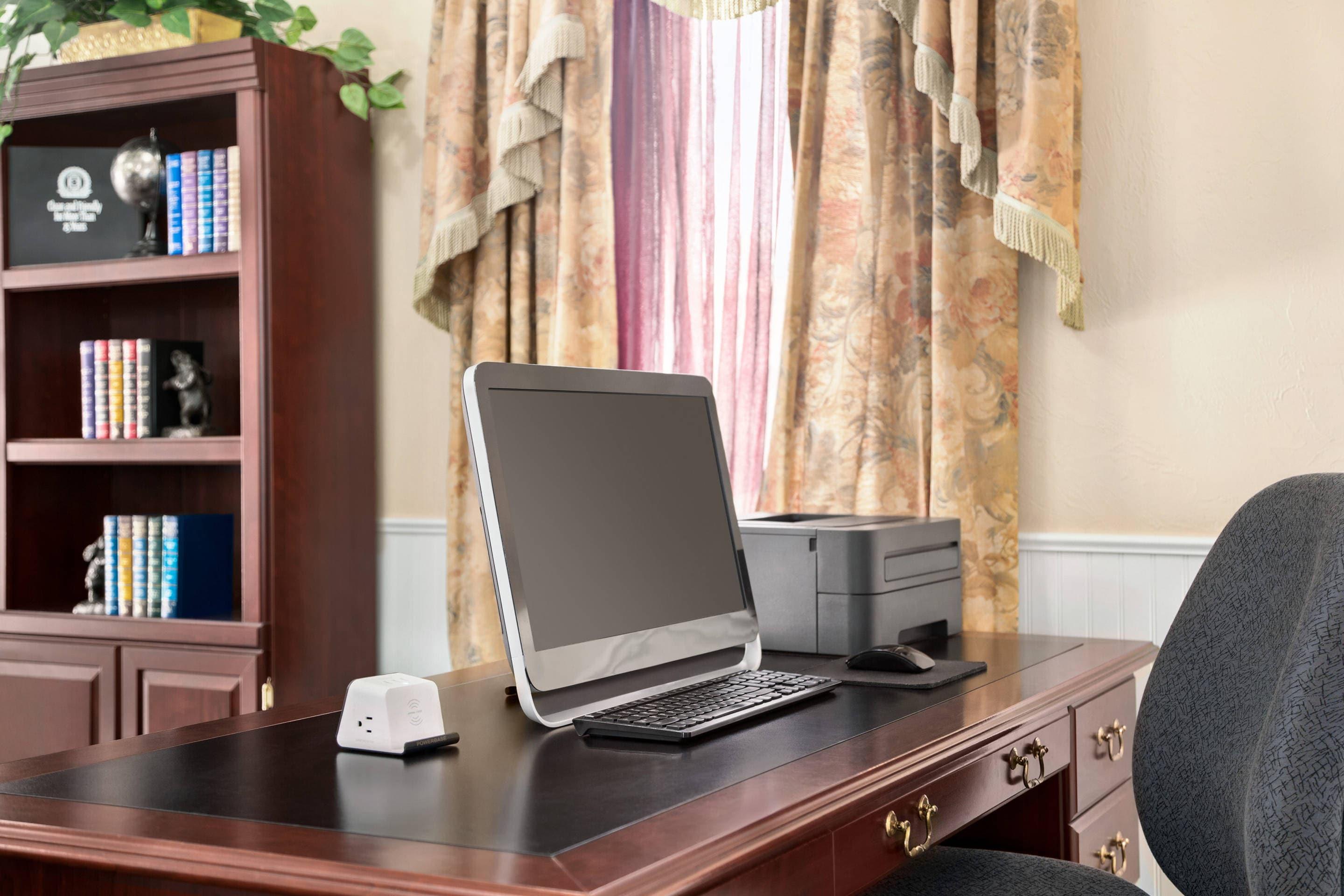 Business center | Quality Inn Wenatchee