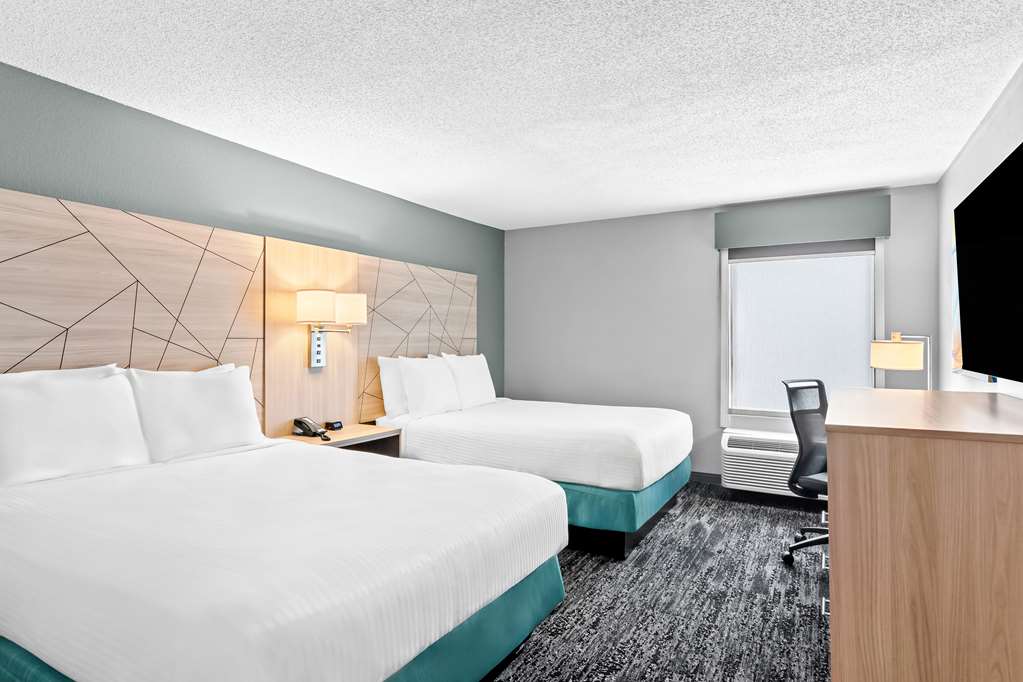 Best Western Doswell Hotel-guestroom-Guest Room,On-Site.jpg
