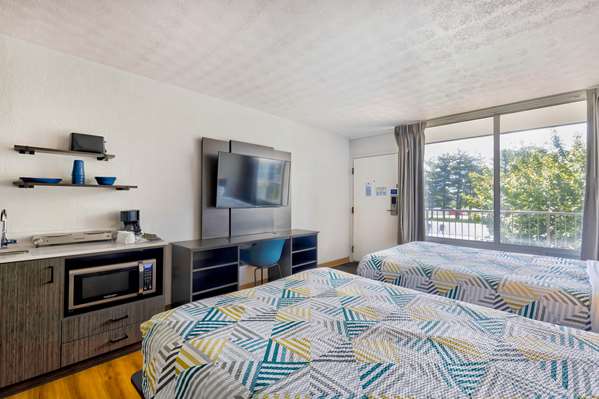 Suite - Crowne Plaza Hotel Seattle Airport SeaTac