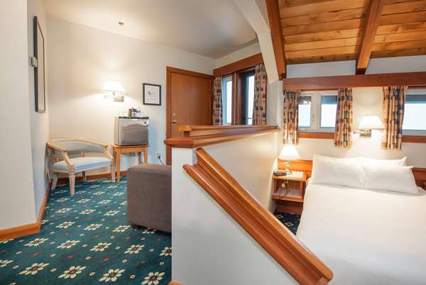  - Painter's Lodge Campbell River