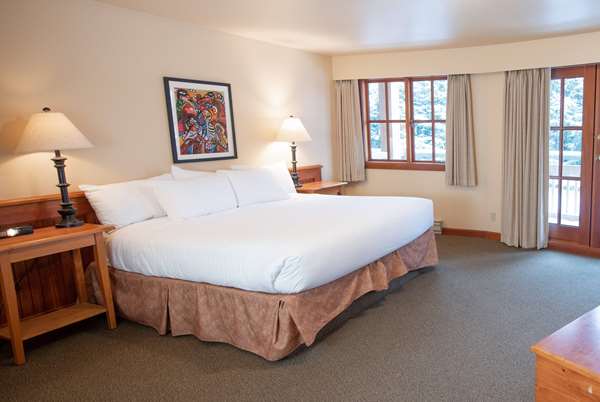  - Painter's Lodge Campbell River