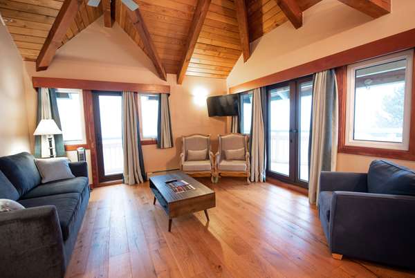  - Painter's Lodge Campbell River