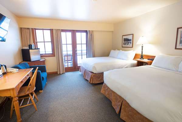  - Painter's Lodge Campbell River