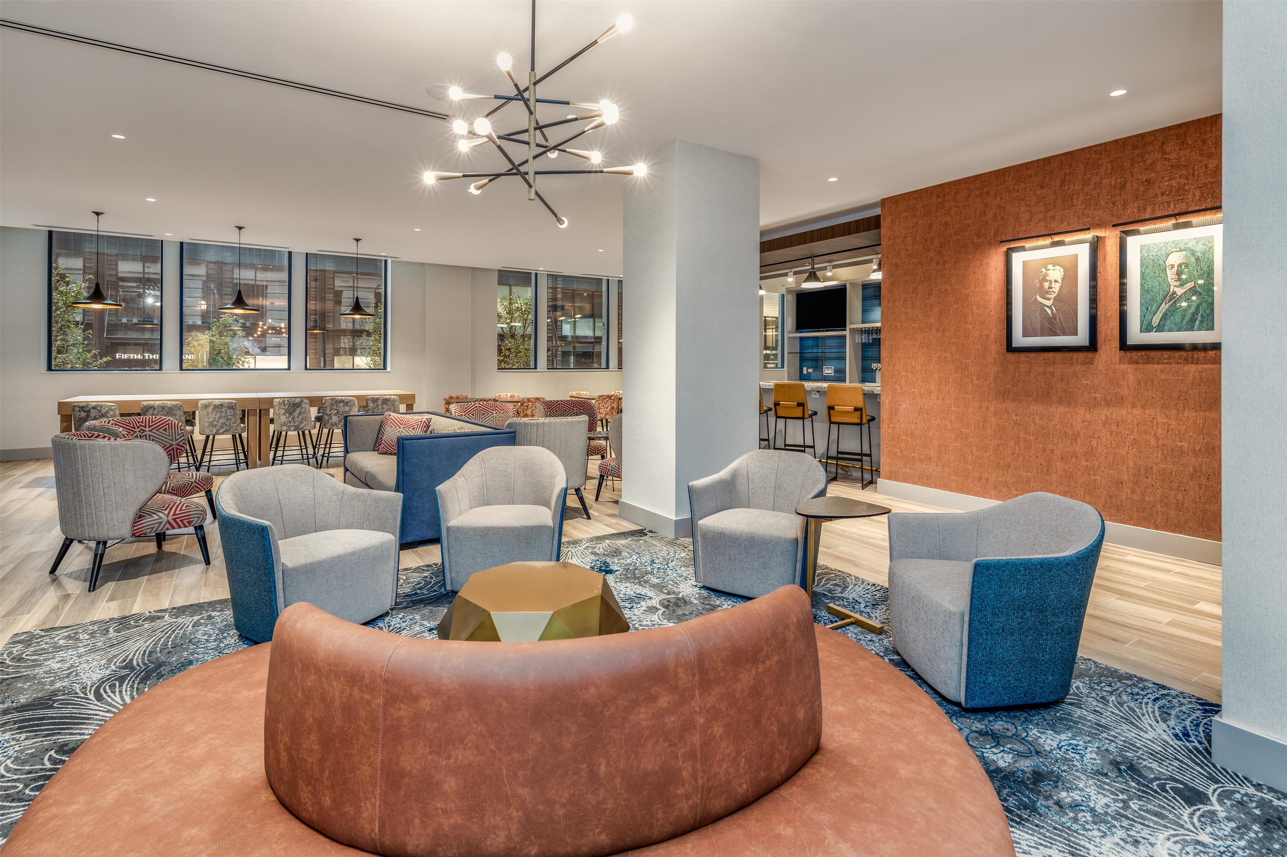 BarLounge | Hilton Garden Inn Chicago Central Loop