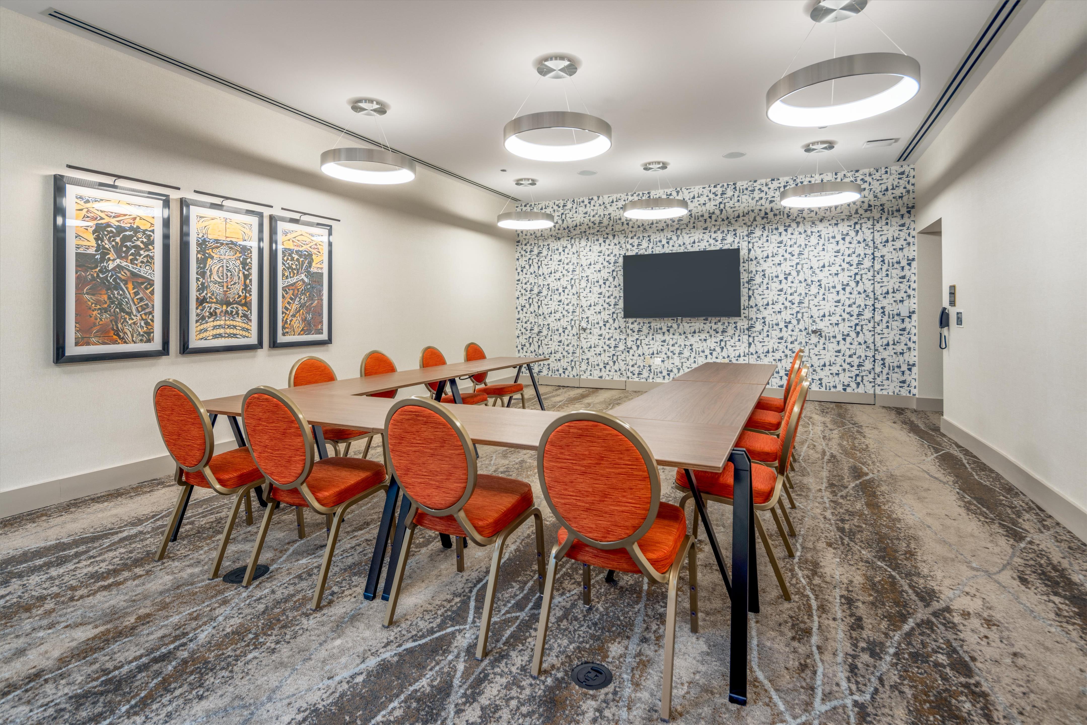 Meeting Room | Hilton Garden Inn Chicago Central Loop