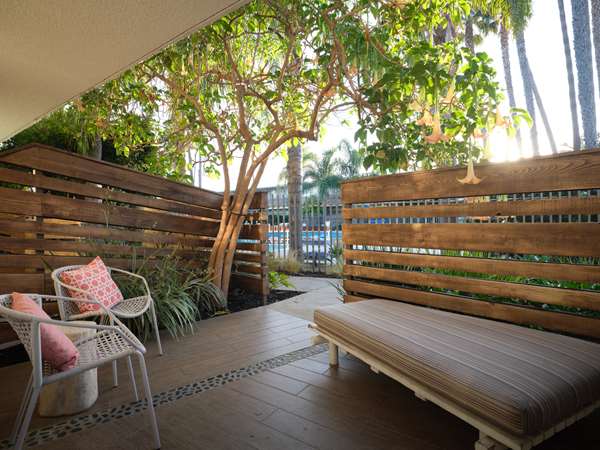  - Leta Hotel Goleta