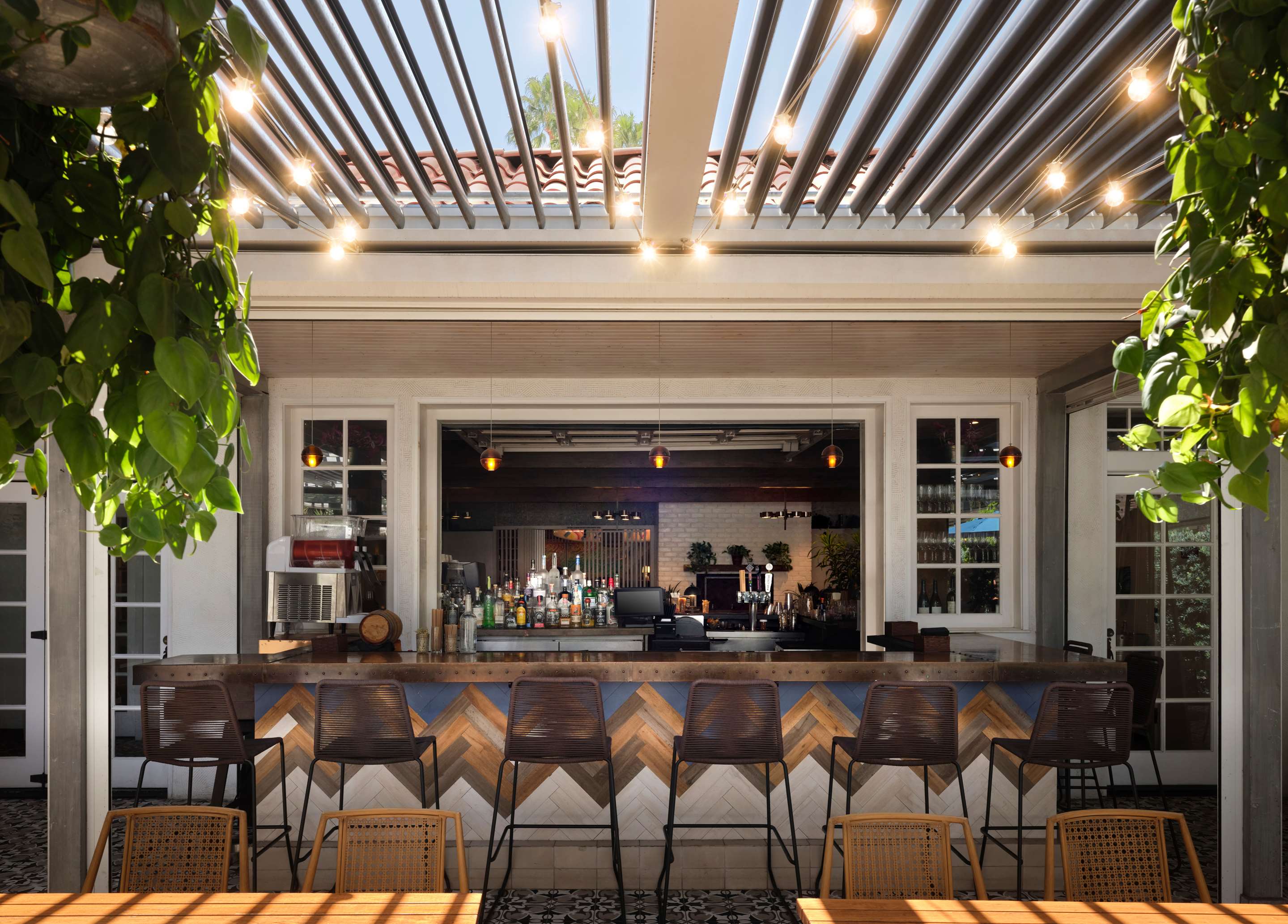 BarLounge | The Leta Santa Barbara Goleta, Tapestry Collection by Hilton
