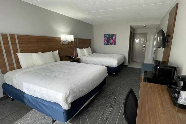  - Days Inn & Suites Springfield - I-70, Exit 54