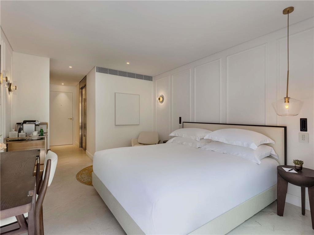 Guest photo