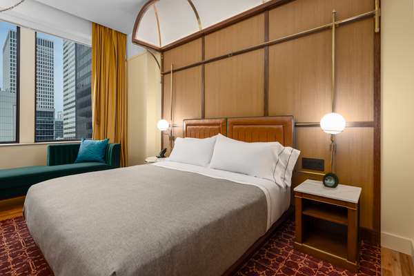  - Canopy by Hilton Hotel Central Loop Chicago