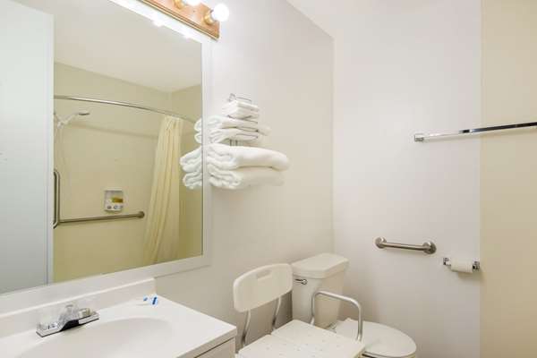  - Rodeway Inn & Suites Historic Downtown Sidney