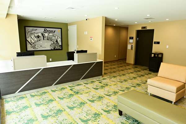  - Super 8 Hotel Near Botanical Garden Bronx New York