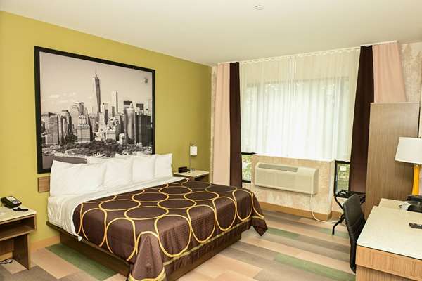  - Super 8 Hotel Near Botanical Garden Bronx New York