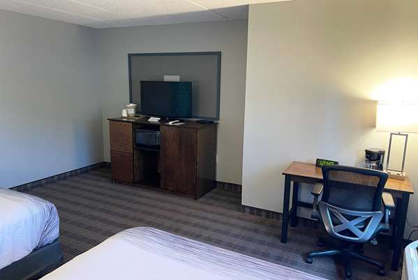  - AmericInn Ladysmith