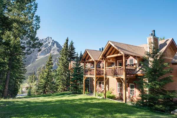 Exterior view - Buffalo Mountain Lodge Banff