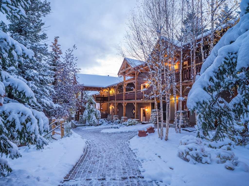 Buffalo Mountain Lodge