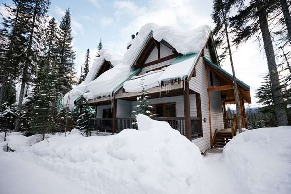Exterior view - Emerald Lake Lodge Field