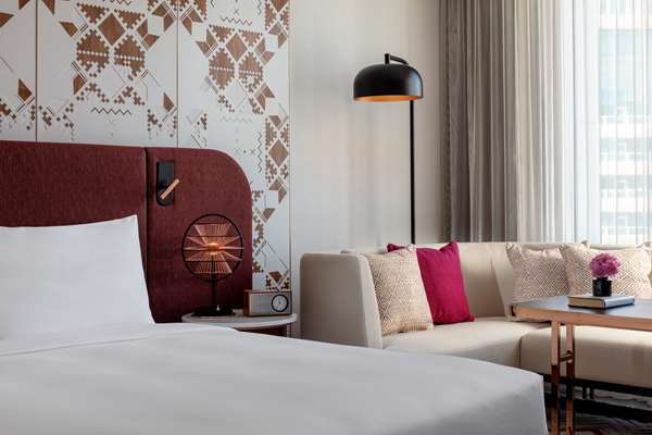 1 KING BED