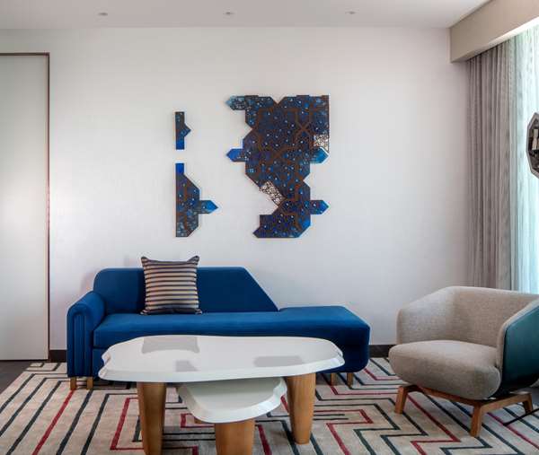 ANDAZ EXECUTIVE SUITE