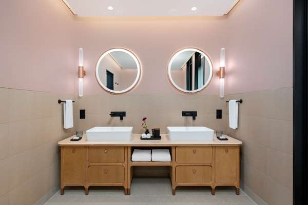 3 BEDROOM RESIDENCE