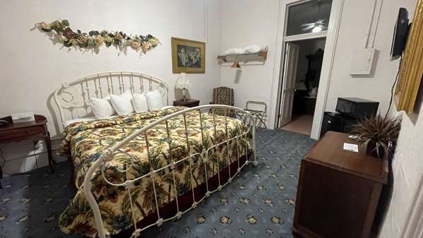  - SureStay Hotel by Best Western Eureka